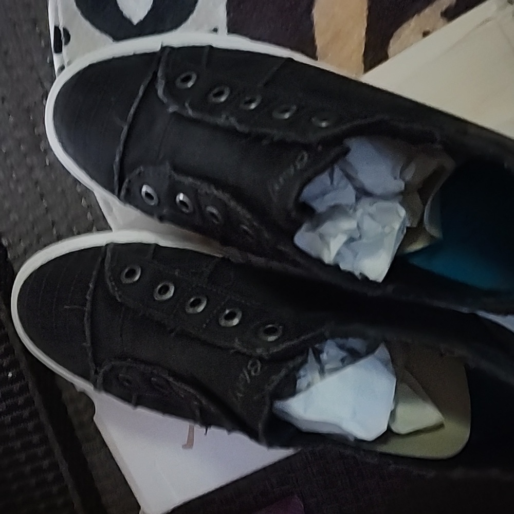 Womens sneakers